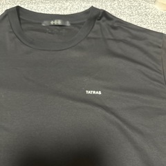 タトラス　メンズTシャツ　黒の画像
