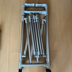 室内物干しキャスター付きの画像