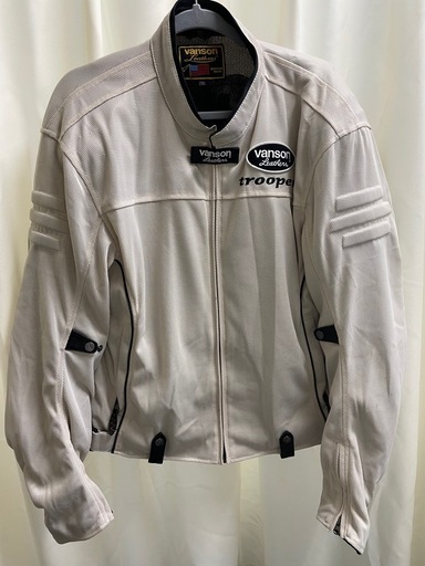 バンソン　VANSON メッシュジャケット　中古　胸以外プロテクター付き