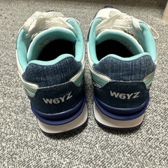 スニーカーW6YZ×リサウンドコラボスニーカーの画像