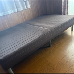 ニトリ　セミダブルベッドの画像