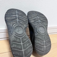 NIKE ブラック　18cmの画像
