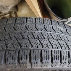 冬の準備に。155/65R14 BRIDGESTONE BLIZZAK VRX2の画像