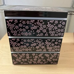 小さめのお重箱　　の画像