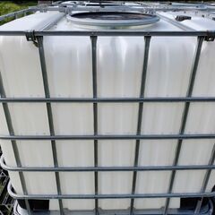 貯水タンク。農業タンク。雨水タンク。農薬散布。サンコー。サンバルク。１０００リットル。の画像