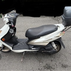 ヤマハ　YAMAHA シグナスx 台湾5期　最終　se464 se44j 2型　折り畳みステップ　インジェクション  セル始動　小型　わんワンツー の画像