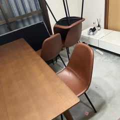 ダイニングテーブル ダイニングチェアセットの画像