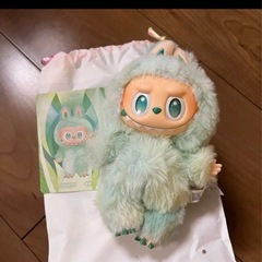 ラブブ　Labubu  緑　　　グリーン　正規品の画像