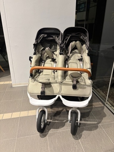 【美品】新型フロントバー開閉式2024年購入エアバギー2人乗りベビーカー ココダブルEX フロムバース ストーン