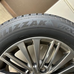 225/60R17 BLIZZAK VRX2  タイヤのみ４本セットの画像