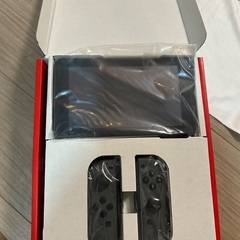 極美品　Nintendo Switch グレーの画像