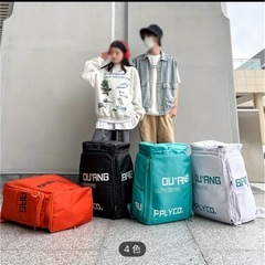 【新品】大容量リュック　旅行、家族のおでかけに　オレンジの画像
