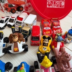 トミカ　ハッピーセット　マリオカートの画像