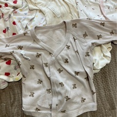 【売ります】赤ちゃんの肌着の画像