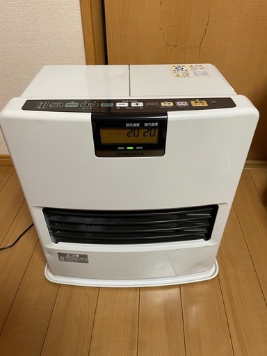 石油ファンヒーター　corona ストーブ