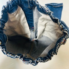 【美品】デニムパンツ ワッペン付　サイズ90の画像