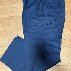 新品 作業 ズボン サイズ4Lの画像