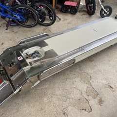 ストレッチャー車載防振台の画像