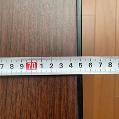 正方形のテーブルの画像