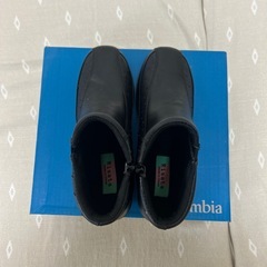 ショートブーツ黒の画像