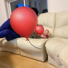 白のソファの画像