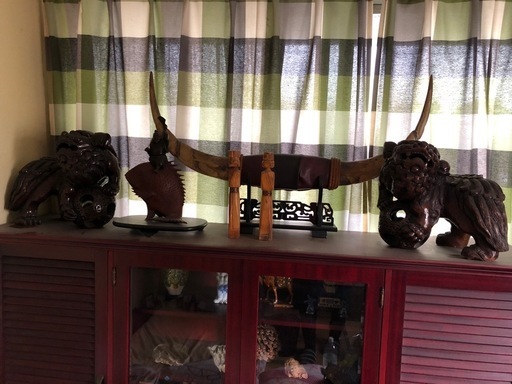 彫刻入り水牛の角