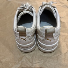 プーマ　レディース　スニーカーの画像