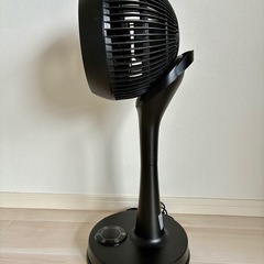 首振りリビングサーキュレーター(美品)の画像