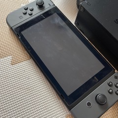 Switch スイッチ　任天堂　本体の画像