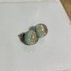 ドライフラワー　ガラスピアスの画像