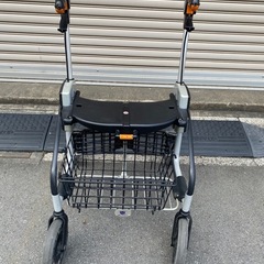 歩行器の画像