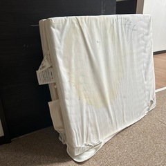 ベビーベッドマツトの画像