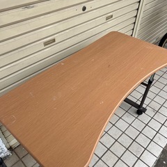 無料‼︎ニトリ　昇降式ベットテーブルの画像