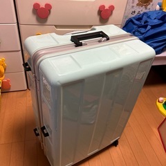 キャリーケース
の画像