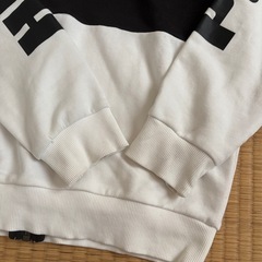 PUMA パーカー　150センチの画像