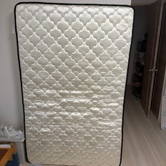新品のマットレスの画像