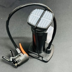 🔴【非対面•美品】コンパクト 空気入れ  の画像