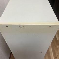 白い棚の画像