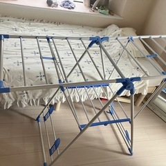 折りたたみ式室内物干しスタンド（無料・自宅引き取り）の画像