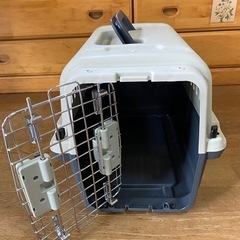 キャリーバッグ犬猫中型犬ハードケースの画像
