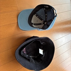 帽子1つ1000円の画像
