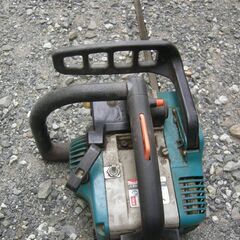 ジャンク　ｍａｋｉｔａエンジンチェーンソーの画像