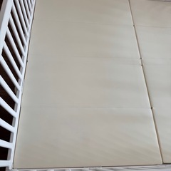 大型ベビーサークル扉•ロック付きとマットのセットの画像