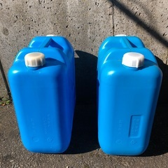 灯油ポリタンク 18L   2缶の画像