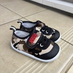 迷彩柄スニーカー👟の画像