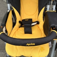 【お話中】アップリカ　双子　ベビーカーの画像