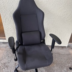 先着4つ【美品】リクライニングチェア　ゲーミングチェアの画像