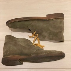 clarks the original desert bootsの画像