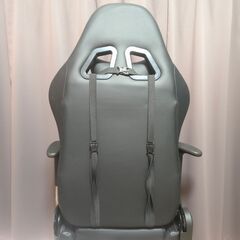 ゲーミングチェア⭐️オットマン付き⭐️定価3万円の画像