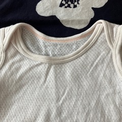 ユニクロ　ノースリーブボディ肌着2枚の画像
